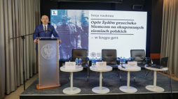 Zastępca prezesa Instytutu Pamięci Narodowej Mateusz Szpytma na konferencji naukowej pt. "Opór Żydów przeciwko Niemcom na okupowanych ziemiach polskich" w centrum edukacyjnym Przystanek Historia im. Janusza Kurtyki w Warszawie. Fot. PAP/A. Zawada