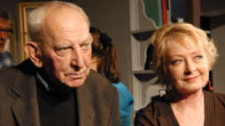 Aktorzy Gustaw Holoubek i Magdalena Zawadzka. Fot. PAP/A. Rybczyński