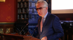 Prof. Andrzej Chwalba. Fot. PAP/Ł. Gągulski