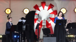 Warszawa, 02.05.2023. „Operowy piknik z Niepodległą”, organizowany przez Biuro „Niepodległa”, Polską Operę Królewską oraz Muzeum Łazienki Królewskie. Fot. PAP/T. Gzell