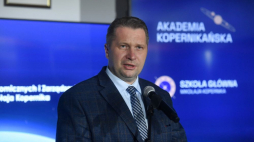 Warszawa, 24.05.2023. Minister edukacji i nauki Przemysław Czarnek podczas uroczystego otwarcia Kolegium Nauk Ekonomicznych i Zarządzania Szkoły Głównej Mikołaja Kopernika w Warszawie. Fot. PAP/P. Nowak 