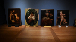 Warszawa, 18.05.2023. Przywiezione do Zamku Królewskiego dzieła z Narodowego Muzeum Sztuki im. Bohdana i Warwary Chanenków w Kijowie. Fot. PAP/P. Nowak