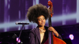 Esperanza Spalding. Fot. P. Wittman