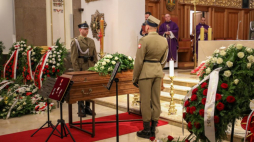 Uroczystości pogrzebowe działacza opozycji niepodległościowej Krzysztofa Lancmana w Katedrze Polowej Wojska Polskiego w Warszawie. Fot. PAP/A. Zawada