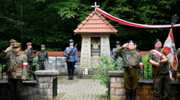 Uroczystość 80. rocznicy powstania Zgrupowań Partyzanckich AK "Ponury" na Wykusie. Fot. PAP/P. Polak