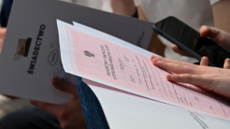 W piątek dla ponad 4.7 mln uczniów kończy się rok szkolny 2022/2023. Fot. PAP/M. Bielecki