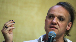 Muzyk Piotr Blak. Fot. PAP/T. Gzell