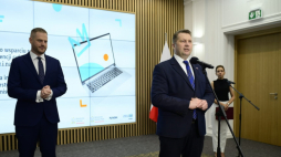 Źródło: www.twitter.com/MEIN_GOV_PL