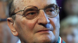 Sławomir Mrożek, 2010 r. Fot. PAP/G. Jakubowski