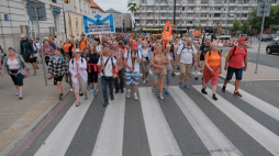 Warszawa, 06.08.2022. Wymarsz 311. Warszawskiej Pielgrzymki Pieszej na Jasną Górę z Warszawy. Fot. PAP/M. Marek