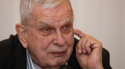 Litewski poeta, eseista i tłumacz literatury pięknej Tomas Venclova. Fot. PAP/V. Doveiko