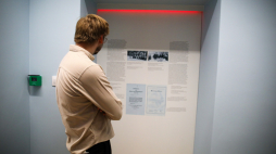 Otwarcie wystawy "Ulmowie. Nie ma większej miłości" w Galerii Okno na kulturę w Warszawie. Fot.PAP/A. Zawada