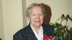 Uroczystość wręczenia gen. E. Zawackiej Krzyża Komandorskiego z Gwiazdą Orderu Odrodzenia Polski. Warszawa 01.12.1993. PAP/J. Mazur