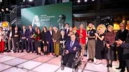 Uczestnicy wręczenia Nagrody im. Jana Rodowicza "Anody" w Muzeum Powstania Warszawskiego. 29.10.2023. Fot. PAP/A. Zawada