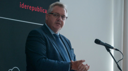 Prof. Roger Moorhouse. Fot. PAP/M. Obara