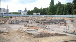 Prace archeologiczne na terenie piwnic Pałacu Saskiego na pl. marszałka Józefa Piłsudskiego. Warszawa, 04.08.2023. Fot. PAP/A. Zawada