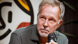 Tomasz Różycki. Fot. Rafał Komorowski. Źródło: pl.wikipedia.org