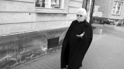 Ks. Wiesław Niewęgłowski. Fot. PAP/T. Gzell