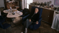 Henryk Stażewski w swoim mieszkaniu-pracowni. Fot. PAP/I. Jarosińska