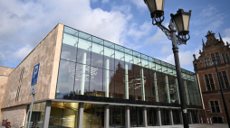 Budynek Dużej Sceny Teatru Wybrzeże w Gdańsku. Fot. PAP/A. Warżawa