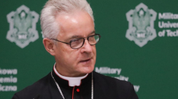Ordynariusz polowy WP bp Wiesław Lechowicz. Fot. PAP/T. Gzell