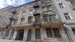 Kamienica przy ul. Brzeskiej 15/17 w Warszawie. Źródło: Google Maps – Street View