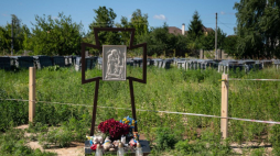 Grób w Buczy na Ukrainie. 21.07.2022. Fot. PAP/V. Ratynskyi