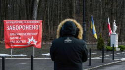Cmentarz Ofiar Totalitaryzmu. Charków, 15.02.2024. Fot. PAP/V. Musiienko