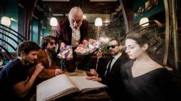 Źródło: www.teatrdlawszystkich.eu. Fot. Przemysław Jendroska