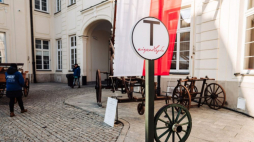 Festiwal Niepodległa na Krakowskim Przedmieściu w 2019 roku - fot. Tomasz Tołłoczko. Źródło: materiały prasowe Biura „Niepodległa”