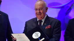 Dziennikarz Krzysztof Miklas podczas uroczystości wręczenia Wawrzynów Olimpijskich 2020 w Warszawie. Fot. PAP/P. Nowak 