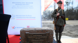 Wmurowanie kamienia węgielnego pod budowę Muzeum Powstania Wielkopolskiego 1918-1919 Fot. PAP/J. Kaczmarczyk