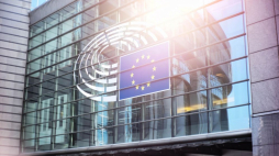 Jeden z budynków Parlamentu Europejskiego w Brukseli. Fot. PAP/M. Marek