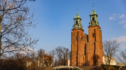 Bazylika prymasowska Wniebowzięcia Najświętszej Maryi Panny (zwana także archikatedrą gnieźnieńską lub sanktuarium św. Wojciecha) w Gnieźnie. Fot. PAP/P. Jaskółka