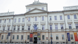Siedziba warszawskiej Akademii Teatralnej. Fot. PAP/A. Zawada 