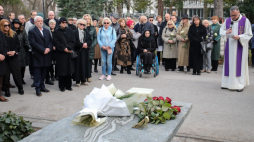Uroczystości pogrzebowe aktorki Magdaleny Cwen-Hanuszkiewicz na Cmentarzu Wojskowym na Powązkach w Warszawie. Fot. PAP/A. Zawada