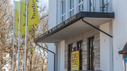 Teatr Dramatyczny im. Aleksandra Węgierki w Białymstoku w czasie remontu. Fot. PAP/M. Onufryjuk