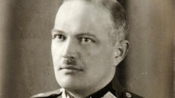 Gen. Mieczysław Smorawiński. Źródło: "Księga Cmentarna Polskiego Cmentarza Wojennego"
