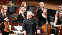 Koncert Polskiej Orkiestry Sinfonia Iuventus im. Jerzego Semkowa pod batutą Jerzego Maksymiuka (C). Fot. PAP/A. Lange