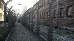 Były niemiecki obóz koncentracyjny Auschwitz-Birkenau, fot. PAP/Ł. Gągulski