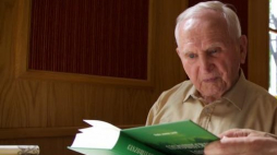 Bolesław Bara (1926-2024), pierwszy dyrektor Górnośląskiego Centrum Rehabilitacji i pierwowzór bohatera powieści "Piąta strona świata" Kazimierza Kutza, fot. K. Kuc