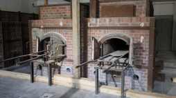 Krematorium w Miejscu Pamięci Niemieckiego Obozu Koncentracyjnego w Dachau. Fot. PAP/P. Supernak