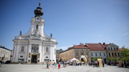 Rynek w Wadowicach. Fot. PAP/Ł. Gągulski 