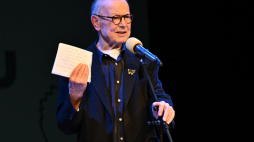 Przewodniczący jury konkursu Martin Pollack podczas gali Literackiej Nagrody Europy Środkowej „Angelus” i Wrocławskiej Nagrody Poetyckiej „Silesius” w 2023 r. PAP/Maciej Kulczyński