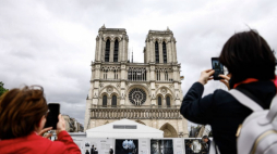 Paryska katedra Notre-Dame. Fot. PAP/EPA
