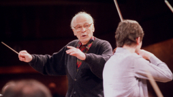 Sinfonia Varsovia pod batutą Yehudi Menuhina, Warszawa 26 stycznia 1997 r. PAP/CAF Radek Pietruszka