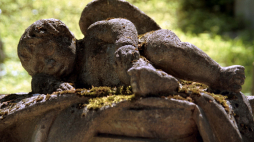 Fragment grobu na cmentarzu na wileńskiej Rossie. PAP/M.Petri