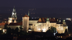 Zamek Królewski na Wawelu. Widok z Kopca Krakusa. PAP/Stanisław Rozpędzik