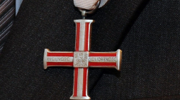 Krzyż Wolności i Solidarności Fot. PAP/Marcin Bielecki