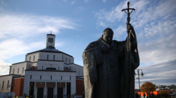 Sanktuarium Jana Pawła II w Krakowie Łagiewnikach. Fot. PAP/Ł. Gągulski